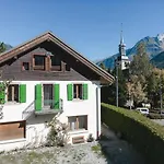 Appartement Central A Chamonix Proche Pistes Avec Balcon Et Wifi - Fr-1-343-194